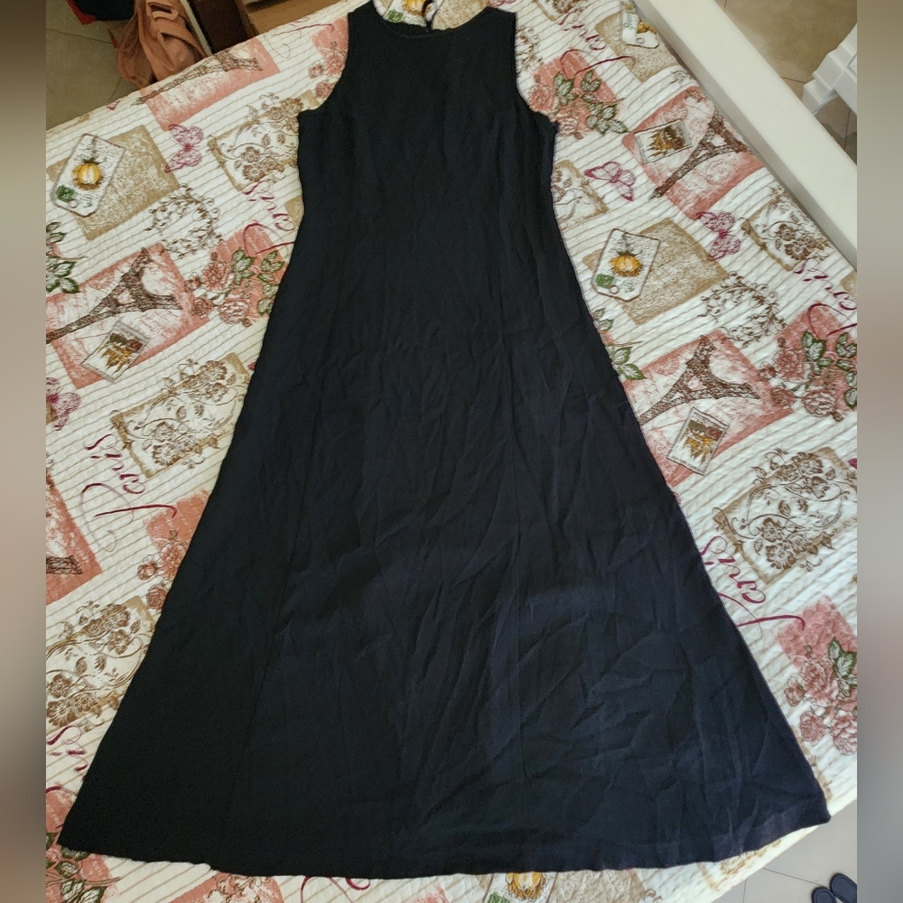 Classic Black Sleeveless A-Line Dress